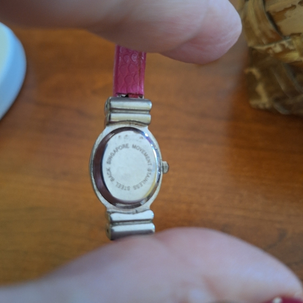 EIKON WOMENS CUFF WATCH - Picture 6 of 12